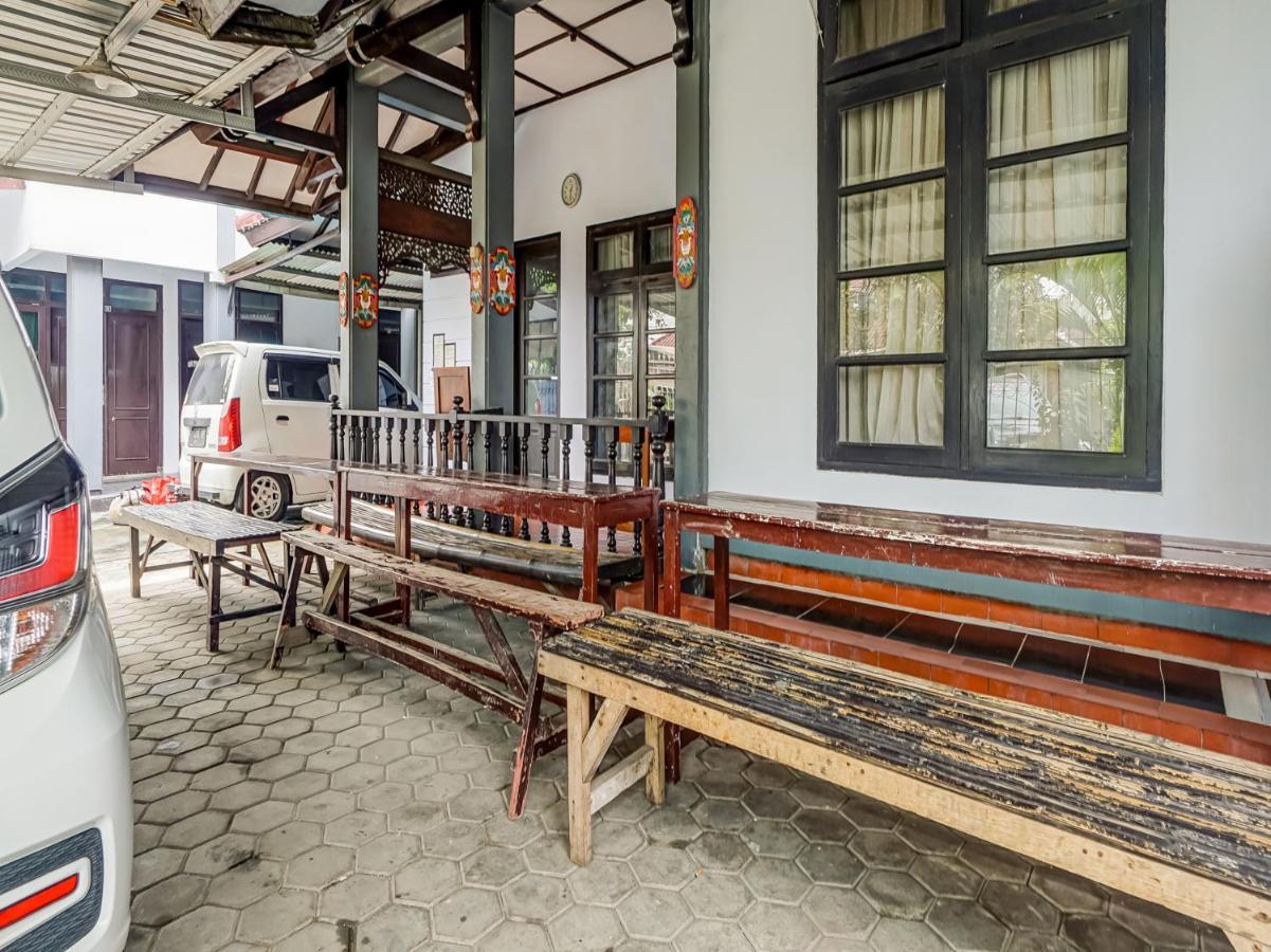 Spot On 90797 Sukun Syariah Homestay Malang Exteriör bild